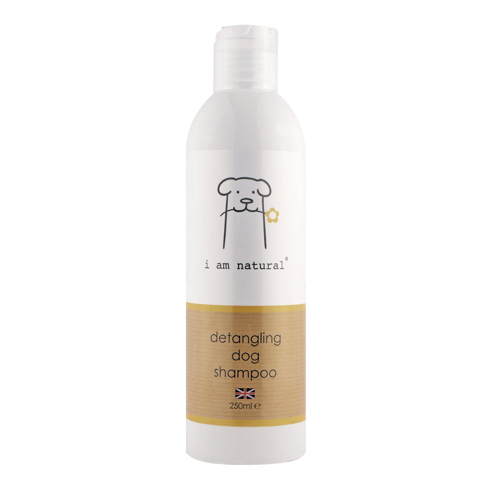 I Am Natural Detangling Dog Shampoo bottle - For long haired dogs